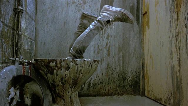 trainspotting_toilet.jpg