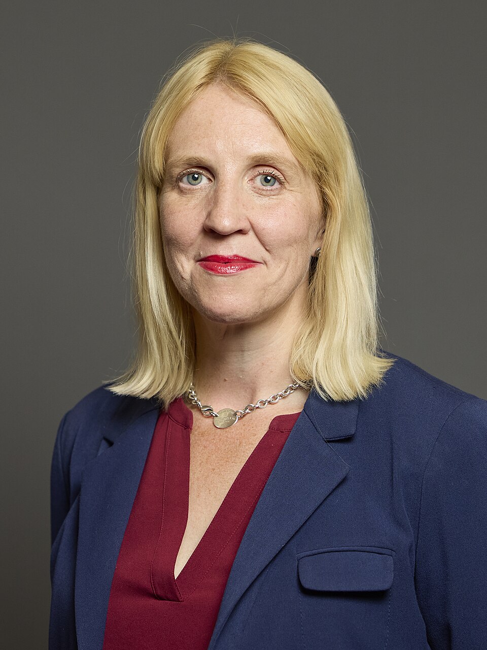 Official_portrait_of_Antonia_Bance_MP_crop_2.jpg